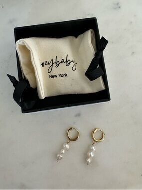 NWT Joey Baby Pearl & Gold Drop Earrings